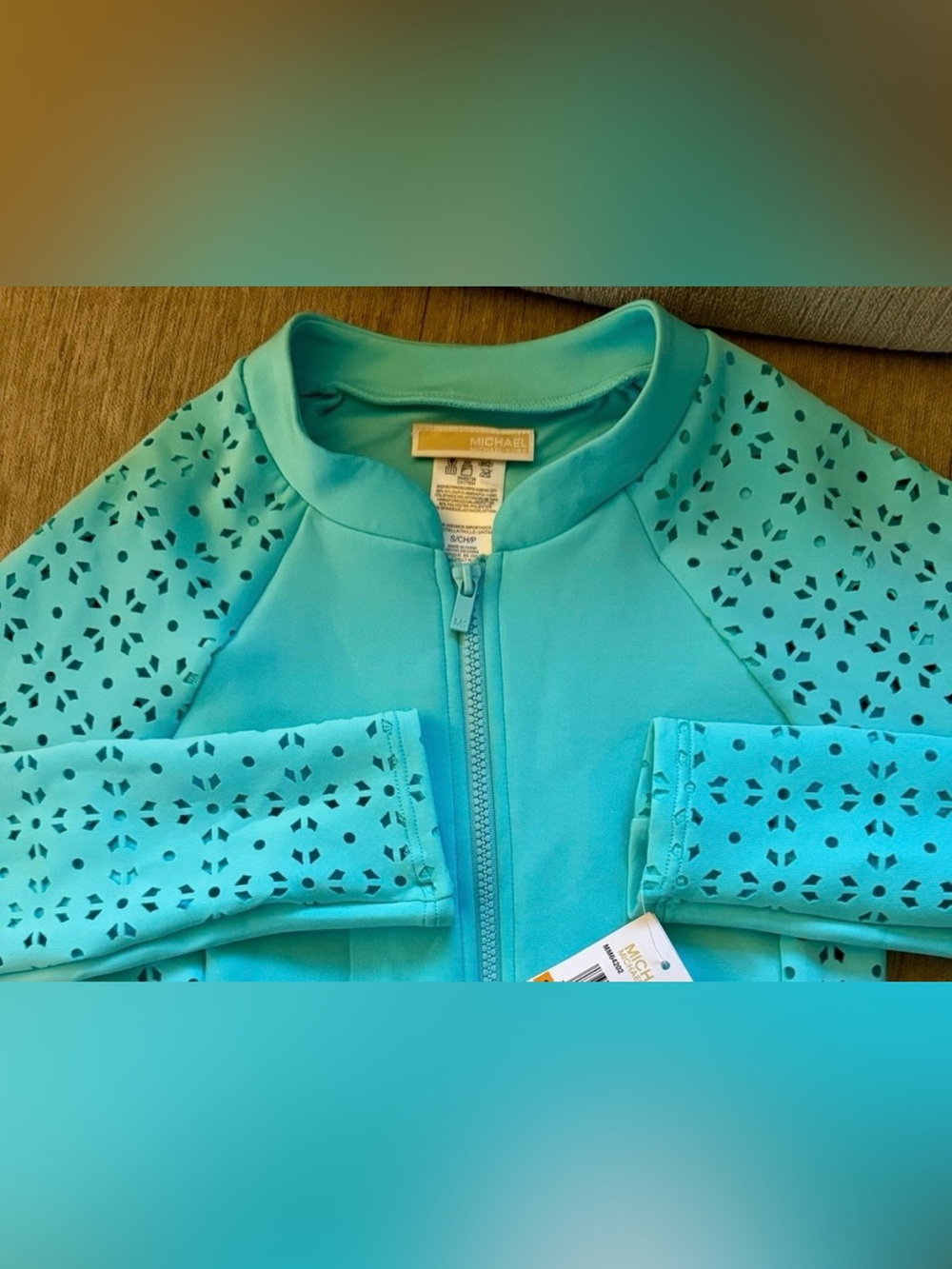 Michael Kors Turquoise Top (Model MM64202) Cropped Rash Guard NWT Size M